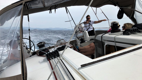 Familientörn in Kroatien mit Schweizer Skipper Cyrill.